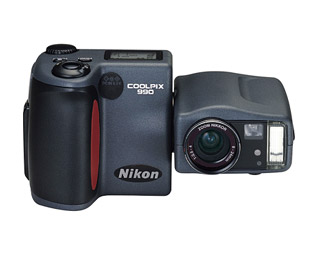 Nikon Coolpix 990 Digital Camera