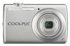 Nikon Coolpix S225 Digital Camera