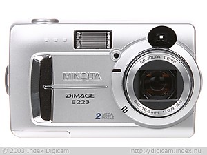 Minolta DiMage E223 Digital Camera