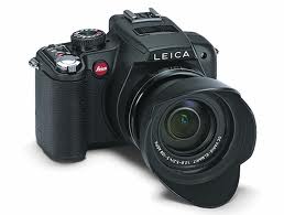 Leica V-LUX 2 Digital Camera